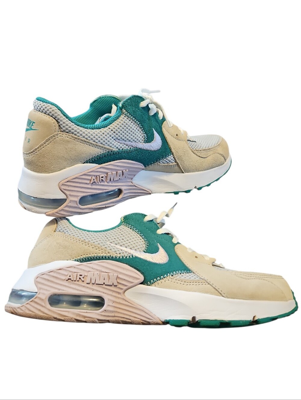Nike Women's Air Max Low-Top Sneakers in Green Pink and Beige Size 8.5
